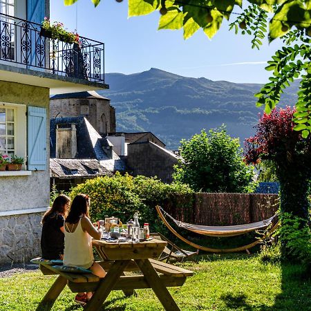 Pyrenees Cycling Lodge Saint-Savin  Exterior foto