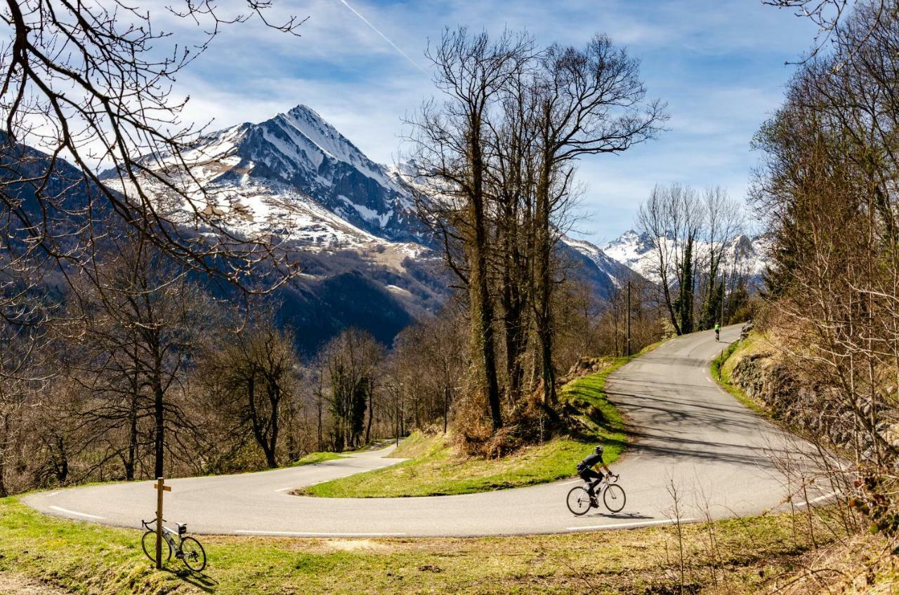 Pyrenees Cycling Lodge Saint-Savin  Exterior foto